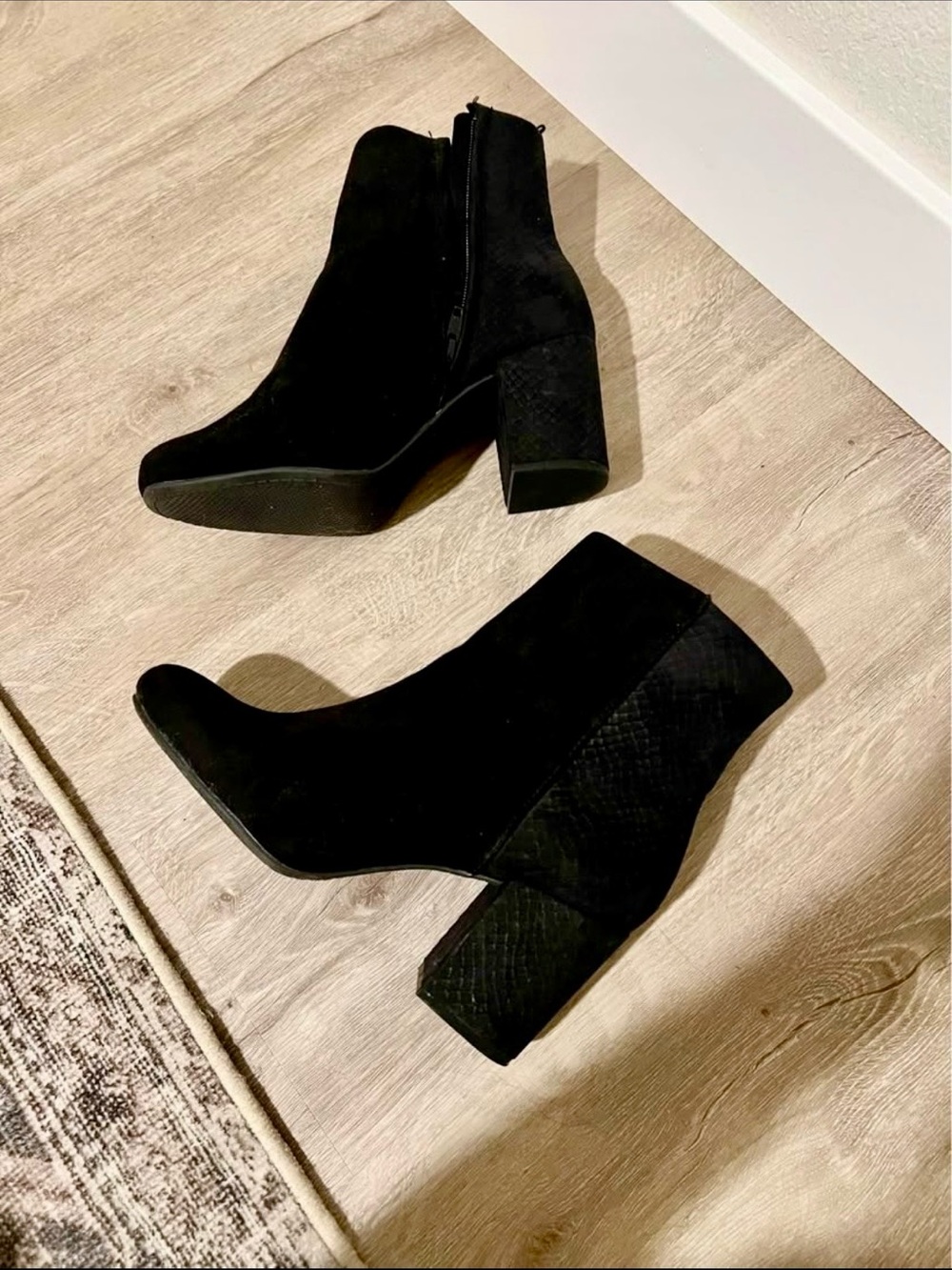 Old Navy Black Suede Block Heel Ankle Boots - Women Size 8